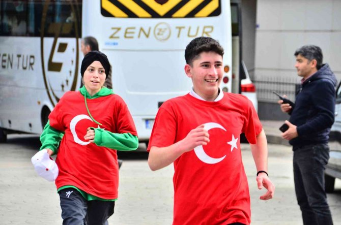 Terme’de 2023 Metrelik Cumhuriyet Koşusu