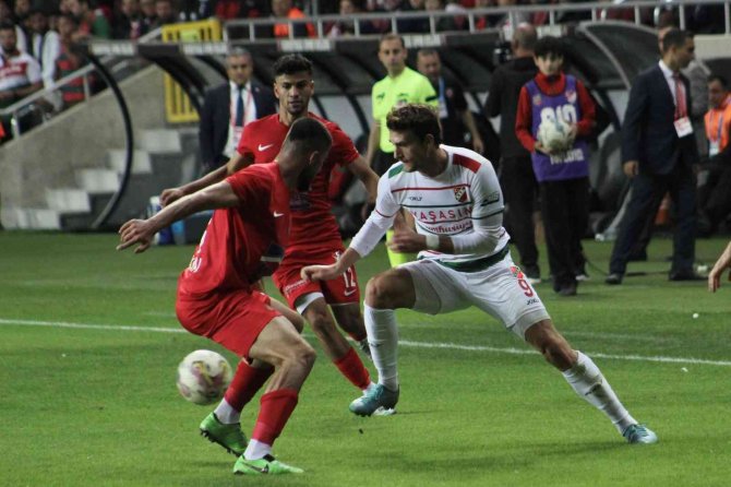 Tff 3. Lig: Karşıyaka: 0 - 1954 Kelkit Belediyespor: 1