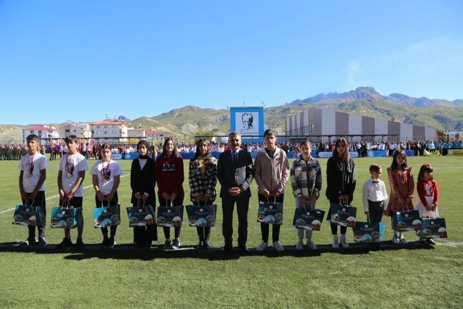 Tunceli’de Cumhuriyet Bayramı Kutlaması