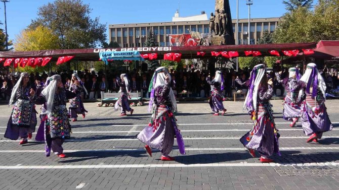 Uşak’ta 29 Ekim Coşkuyla Kutlandı