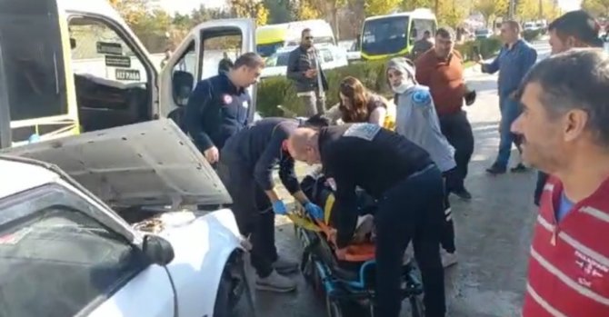 Van’da Trafik Kazası: 5 Yaralı