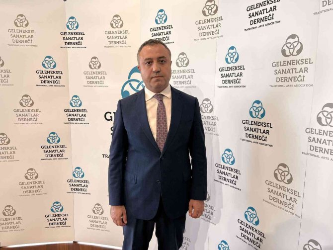 “Zeren Tanındı Armağanı: İ̇slam Dünyasında Kitap Sanatı Ve Kültürü” Kitabı Çıktı