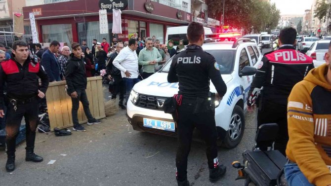 İ̇ki Grup Arasında Yumruklu Kavga: 5 Gözaltı