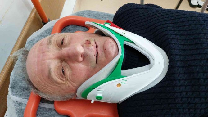 Kahraman Çaycı Balkondan Atlayan Şahsı Tutarak Ölümden Kurtardı