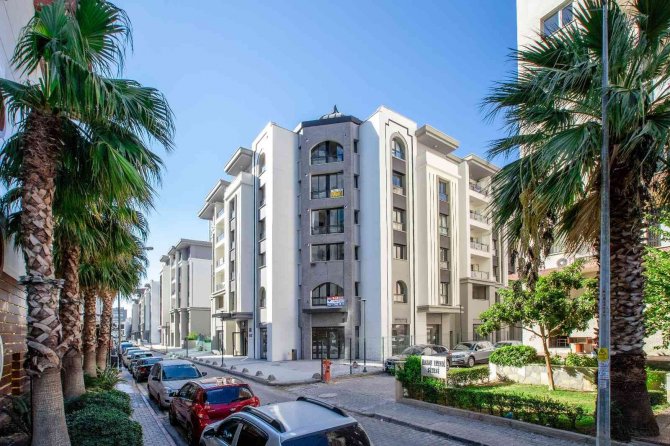 Bakan Kurum: “Hiçbir Anını Unutmadan İ̇zmir’imizde Depremin İzlerini Silmeye Çalıştık”