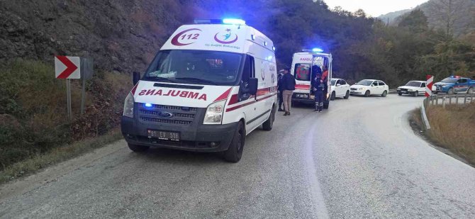Devrilen Kamyonda Kızın Ayak Parmağı Koptu
