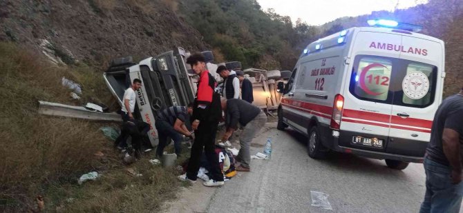 Devrilen Kamyonda Kızın Ayak Parmağı Koptu