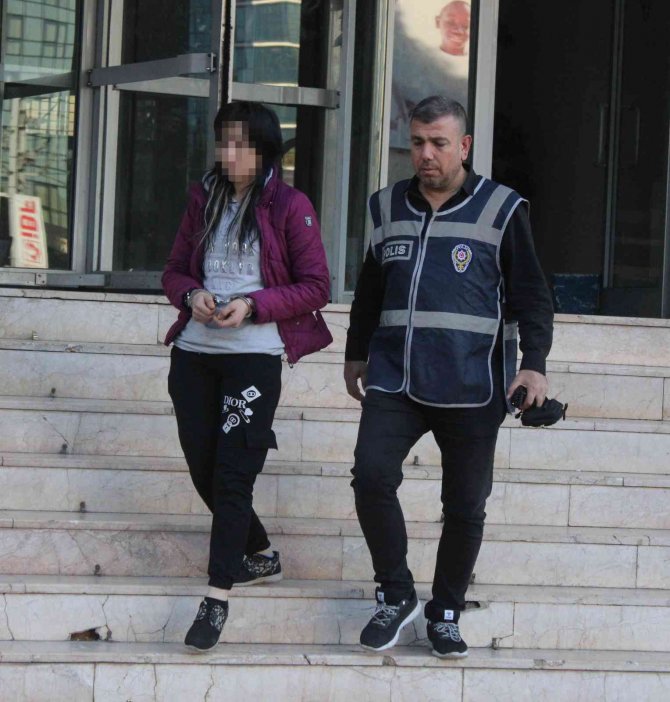 4 Suçtan Aranan Kadın Derin Dondurucudan Çıktı