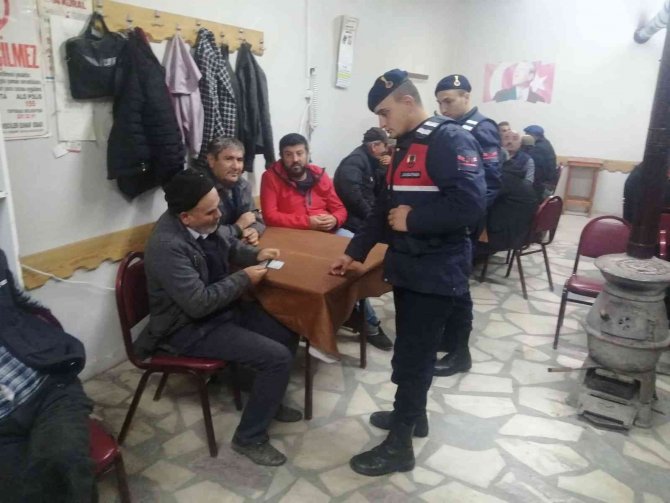 Eskişehir’de Jandarmanın Huzur Uygulamasında 2 Bin 64 Şahıs Sorgulandı