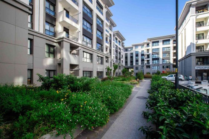 Bakan Kurum: “Hiçbir Anını Unutmadan İ̇zmir’imizde Depremin İzlerini Silmeye Çalıştık”