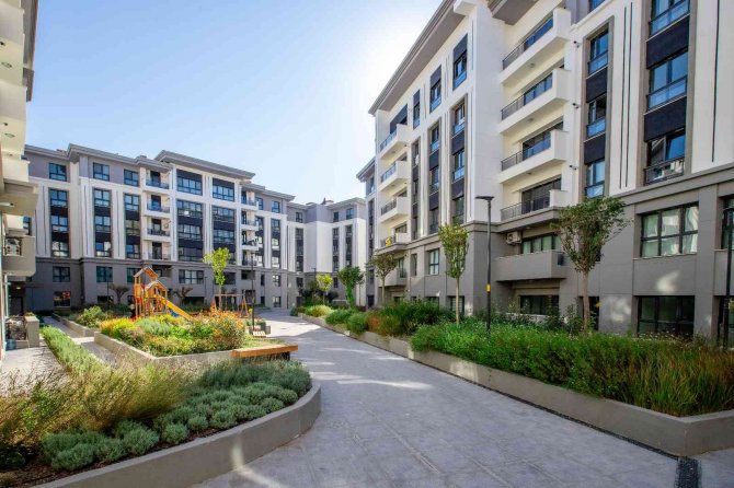 Bakan Kurum: “Hiçbir Anını Unutmadan İ̇zmir’imizde Depremin İzlerini Silmeye Çalıştık”