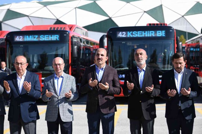 Başkan Altay, Öz Kaynakla 664 Milyon Liraya Alınan 288 Aracın Tanıtımını Yaptı