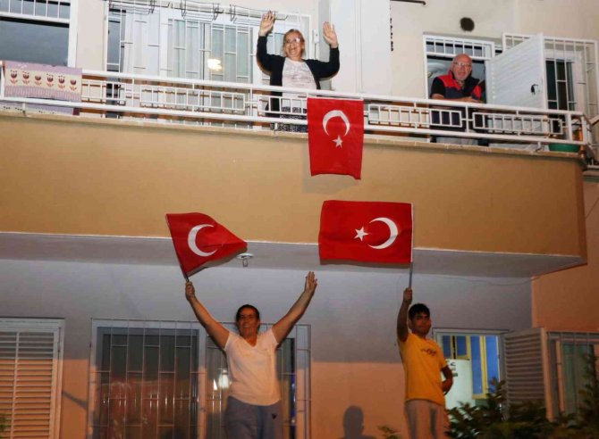 Cumhuriyet Bayramı Tırı, Coşkuyu Tüm Toroslar’a Yaydı