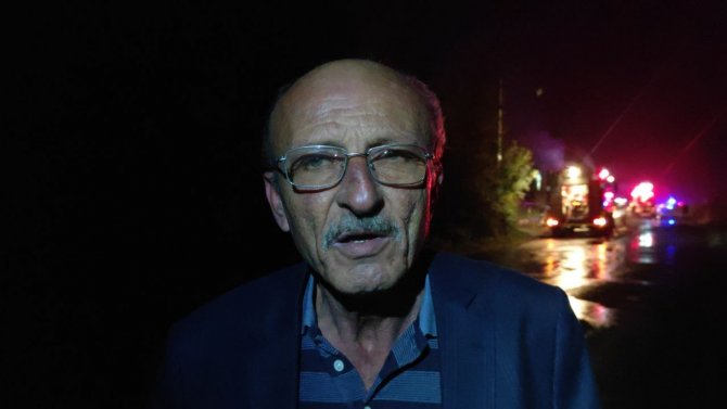 Sünger Fabrikası Alevlere Teslim Oldu: Ekipler Yangını Söndürmek İçin Mücadele Ediyor