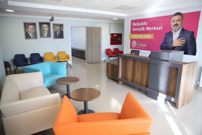 Başkan Ercan, Selçuklu Gençlik Merkezi’nin Açılışını Yaptı