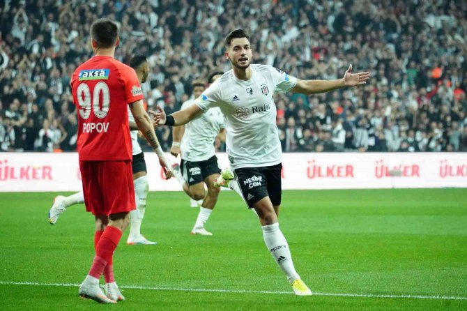 Spor Toto Süper Lig: Beşiktaş: 5 - Ümraniyespor: 2 (Maç Sonucu)