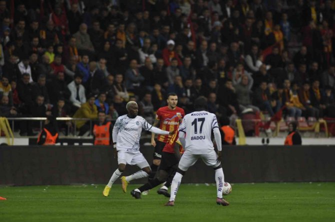 Spor Toto Süper Lig: Kayserispor: 2 - Adana Demirspor: 2 (Maç Sonucu)