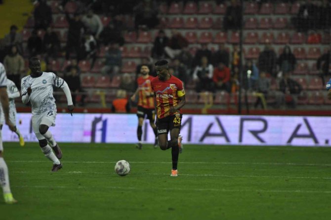 Spor Toto Süper Lig: Kayserispor: 2 - Adana Demirspor: 2 (Maç Sonucu)