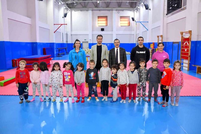 Çocuklar Jimnastik İle Tanışıyor