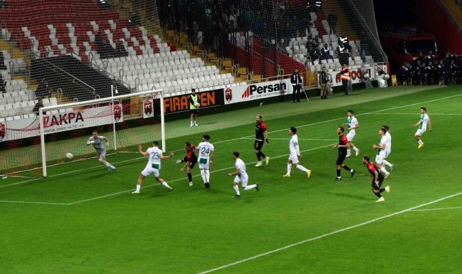 Tff 2. Lig: 24erzincanspor: 2 - Bursaspor: 0