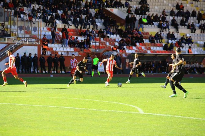 Gümüşhane Sportif Faaliyetler A.ş. :1 - Kuşadasıspor : 0