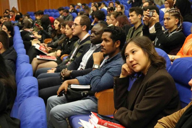 Rtük Başkanı Ebubekir Şahin: “İ̇letişimci Olacak Kardeşlerimize Çok Büyük Görev Düşmekte”