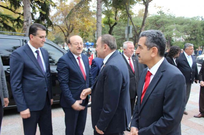 Eroğlu’ndan İ̇bb’ye Haliç Eleştirisi: “Bakarsan Bağ, Bakmazsan Dağ Olur”