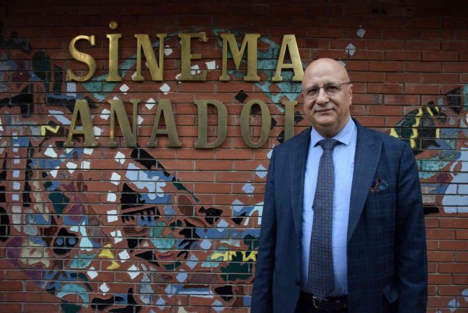 Anadolu Üniversitesi Öğrencilerini Yerli Ve Yabancı Filmlerle Buluşturuyor