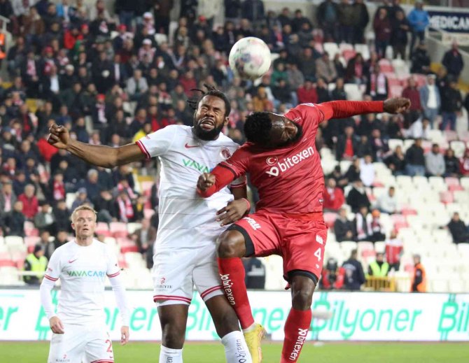Sivasspor, Ligde 6. Yenilgisini Aldı