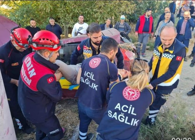 Söke’de Trafik Kazası: 3 Yaralı