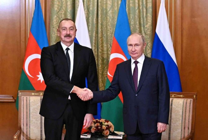 Aliyev Ve Putin Soçi’de Görüştü
