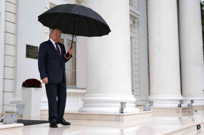 Putin Ve Paşinyan Soçi’de Bir Araya Geldi