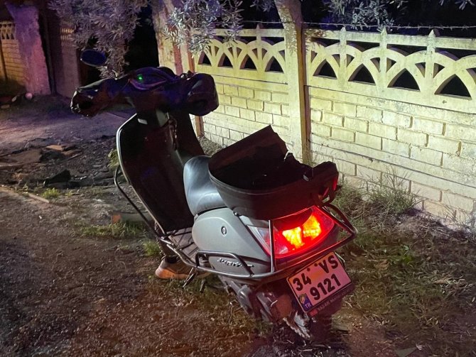 Bursa’da Otomobille Çarpışan Motosikletteki Kurye Yaralandı