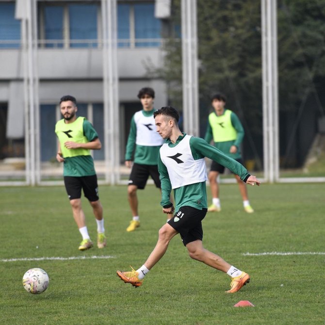 Bursaspor’da Düzcespor Maçı Hazırlıkları Başladı