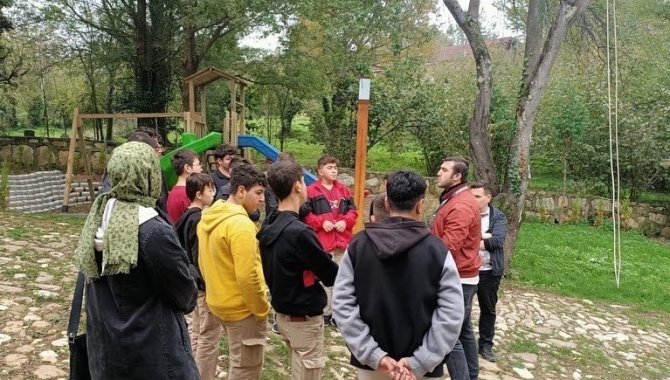 Akçakocalı Gençler Fakıllı Mağarasını Gezdi