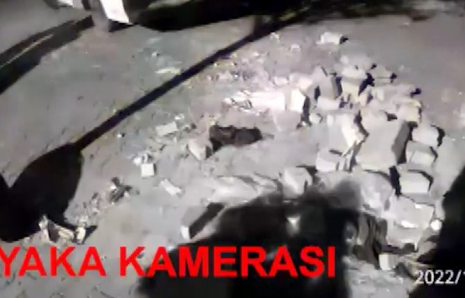 Kaldırım Taşlarını Çalan Şüpheliler Suçüstü Yakalandı