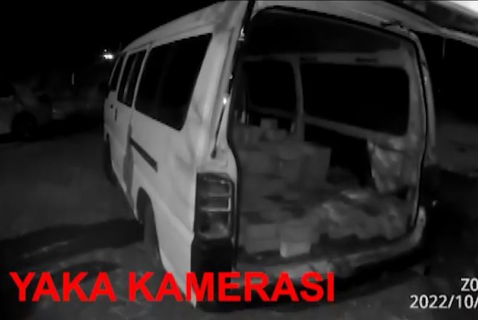Kaldırım Taşlarını Çalan Şüpheliler Suçüstü Yakalandı