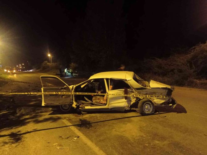 Kozan’da Düğün Konvoyunda Kaza: 2 Yaralı