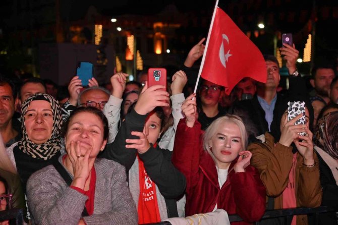 Mustafa Yıldızdoğan Manisalılarla Buluştu