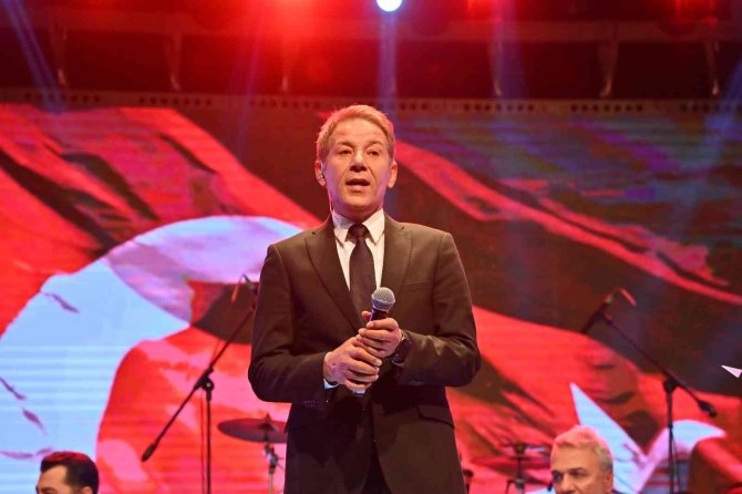 Mustafa Yıldızdoğan Manisalılarla Buluştu