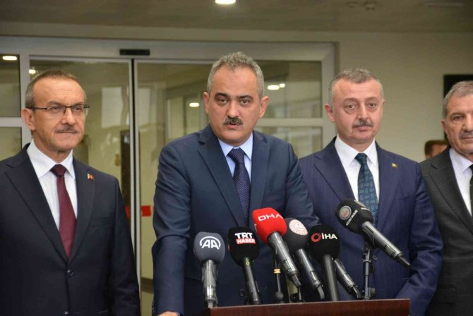 Bakan Özer: "Yaklaşık 5,5 Milyar Tl’lik Bütçeyi Bugün İtibariyle Okullarımıza Göndermiş Bulunuyoruz"