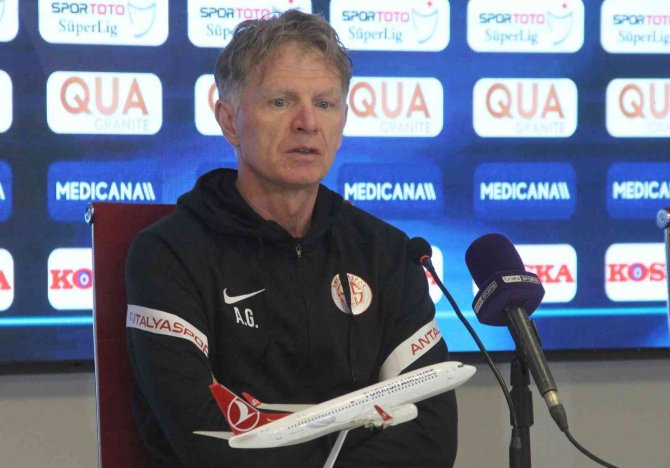 Groenendijk: “Rakibin Karşısında Müthiş Duruş Sergiledik”