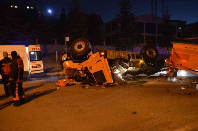 Tavşanlı’da Trafik Kazası: 1 Ölü, 1 Yaralı