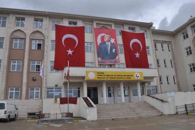 Geleceğin İletişimcileri Okul Radyosu İle Tecrübe Kazanıyor