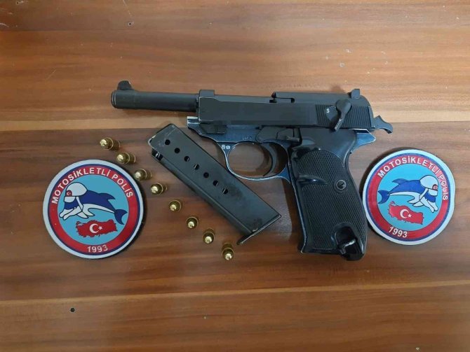 Van’da Değişik Suçlardan 19 Kişi Tutuklandı