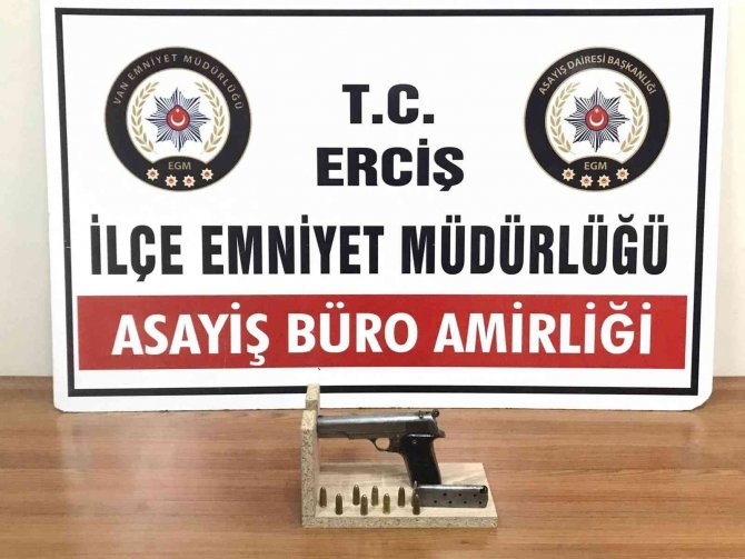 Van’da Değişik Suçlardan 19 Kişi Tutuklandı