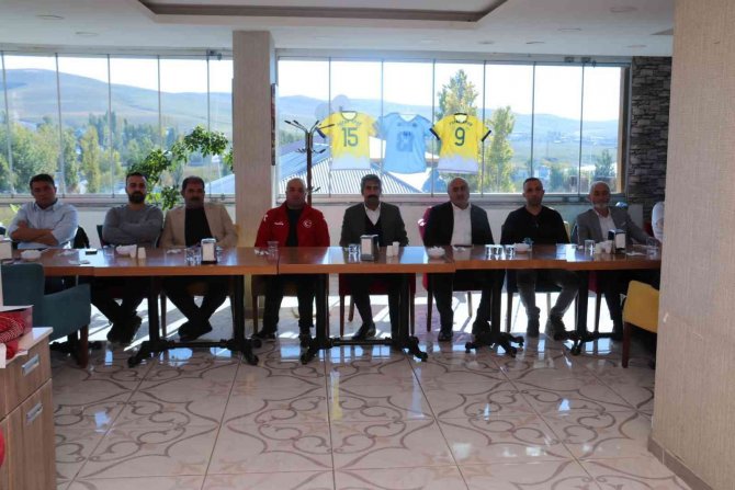 Tutakspor Yeni Kadrosuyla Sahalara Çıkmaya Hazır