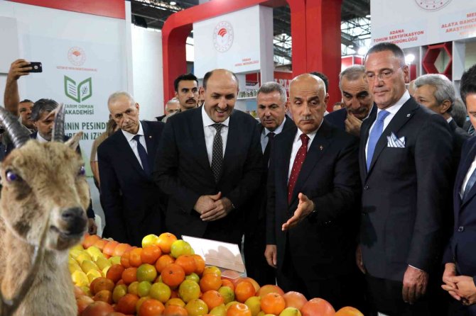 Bakan Kirişci: "Bugün Türkiye’de Tek Bir Ürünün Rafta Yokluğu Hissedilmiyorsa Bunu Bu Ülkenin Üreticisine Borçluyuz"