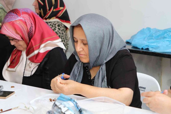 El Sanatları Kurs Merkezinde İlk Kurs Verildi