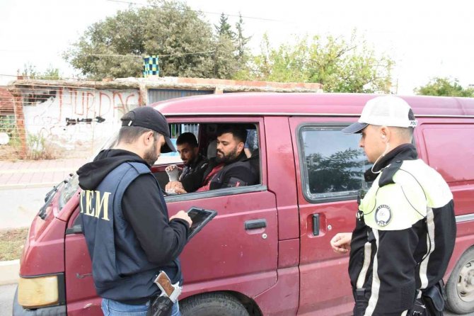 Antalya’da Korsan Taşımacılık Yapan 27 Araç Sürücüsüne Ceza Yazıldı